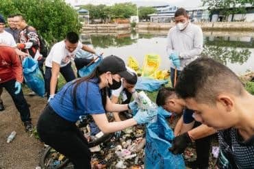 SM City Cebu and SM Seaside City Cebu return to Cebu SRP for a clean-up